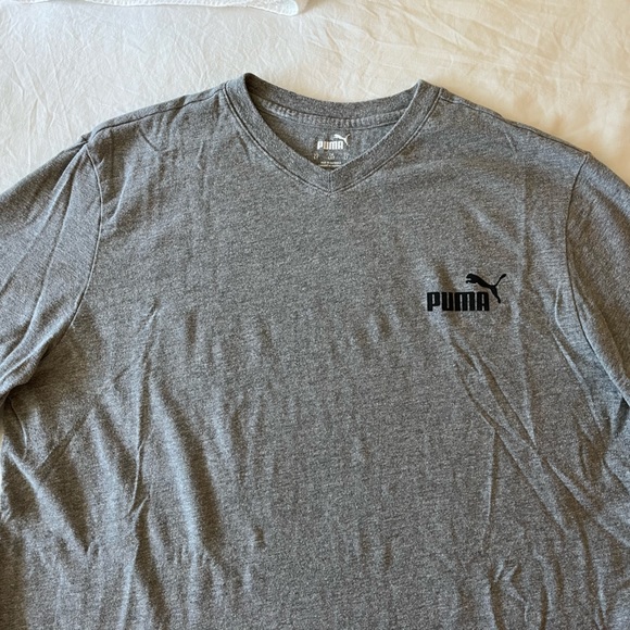 PUMA - V-neck T-shirt - LT size - Grey with Black logo - Picture 2 of 2